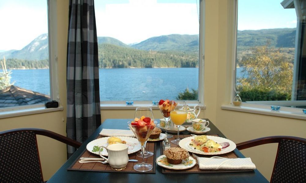 At The Shore Bed And Breakfast Сешелт Екстериор снимка